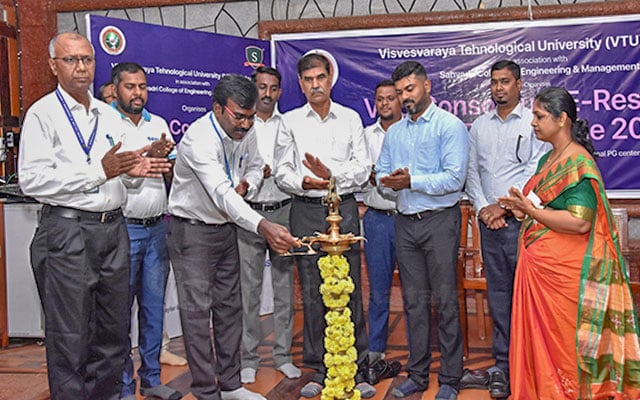 Sahyadri Campus holds VTU Consortium E-Resources Training