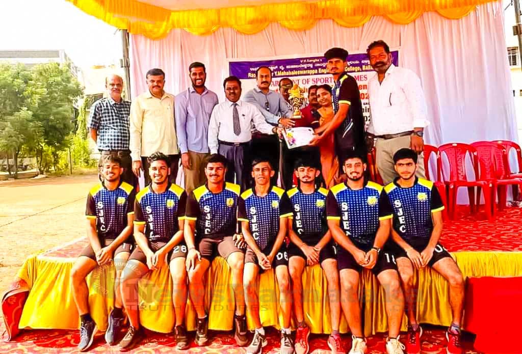 SJEC Men are Runners up in Rest of Bengaluru VTU Ball Badminton
